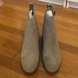 Toms, size 8.5 booties